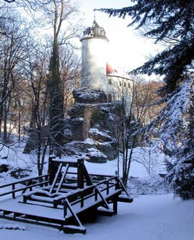 Burg
Rabenstein im Fr&uuml;hjahr und Sommer